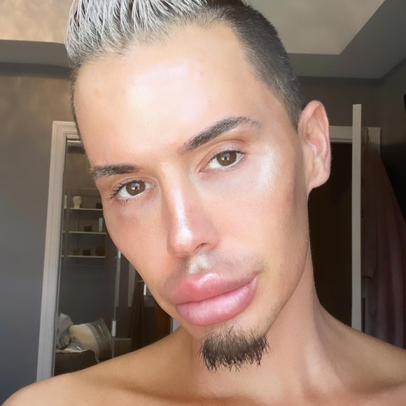 Meet your Posher, Matthew - Picture 1 of 1